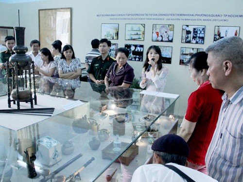 City residents visit the antique exhibition at the History Museum in HCMC City residents visit the antique exhibition at the History Museum in HCMC