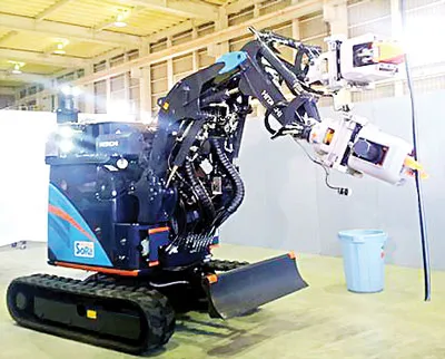 Robot dọn vệ sinh ở nhà máy Fukushima