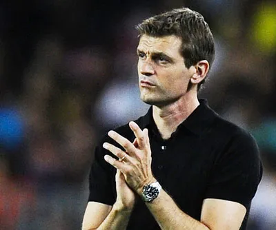 Tito Vilanova mổ chữa bệnh ung thư - Thế giới bóng đá hướng về Barcelona