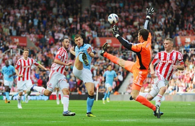 Man.City (2) - Stoke (8): Đề cao khí phách