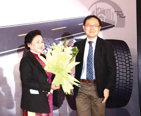 Bridgestone Việt Nam tổ chức hội nghị: “Giải pháp tối ưu dành cho các đội xe” năm 2013 ảnh 3 Bridgestone Việt Nam tổ chức hội nghị: “Giải pháp tối ưu dành cho các đội xe” năm 2013 ảnh 3