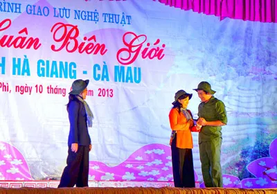 Đoàn công tác “Mùa xuân biên giới” thăm, tặng quà, khám bệnh và giao lưu văn hóa tại Hà Giang
