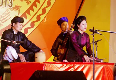 Nghệ thuật ca trù Hát quan họ Bắc Ninh Hát xoan Phú Thọ Biểu diễn cồng chiêng Tây Nguyên Tin, ảnh: Nam Viên Nghệ thuật ca trù Hát quan họ Bắc Ninh Hát xoan Phú Thọ Biểu diễn cồng chiêng Tây Nguyên Tin, ảnh: Nam Viên