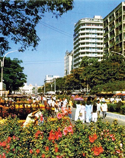 Nguyen Hue Flower Street in 1979 Nguyen Hue Flower Street in 1979
