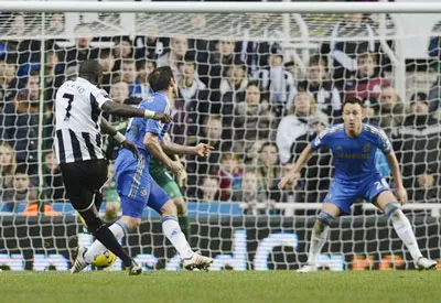 Vòng 25 giải Ngoại hạng Anh (đêm 2-2): Newcastle thắng Chelsea 3 - 2