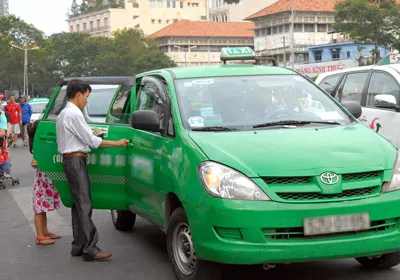 Đổi mới quản lý vận tải đường bộ: Gắn “sao” để quản lý xe