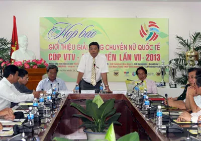 Giải bóng chuyền nữ quốc tế VTV Bình Điền Cup lần 7 năm 2013: Chỉ còn 3 khách mời