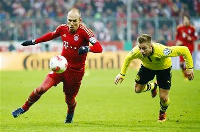 Tứ kết Cúp quốc gia Đức: Bayern Munich loại Borussia Dortmund