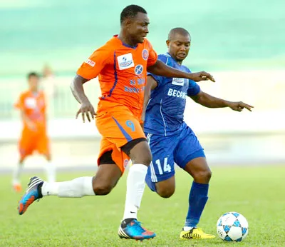 Khởi tranh V-League 2013 - Nóng chuyện trọng tài
