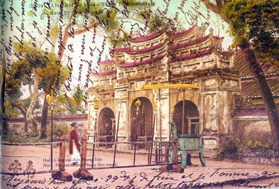 Huế- Cổng vào điện Phụng Tiên Huế- Cổng vào điện Phụng Tiên