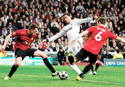 Man.United - Real Madrid (lượt đi 1-1): Nhà hát của Ronaldo