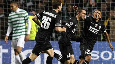 Niềm vui của các cầu thủ Juventus sau khi ghi bàn vào lưới Celtic. Niềm vui của các cầu thủ Juventus sau khi ghi bàn vào lưới Celtic.