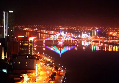 Cầu quay sông Hàn, niềm tự hào của người dân Đà Nẵng. Ảnh: Nguyên Khôi Cầu quay sông Hàn, niềm tự hào của người dân Đà Nẵng. Ảnh: Nguyên Khôi