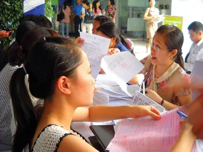 Quyết toán thuế thu nhập cá nhân 2012 - Đông nhưng không quá tải