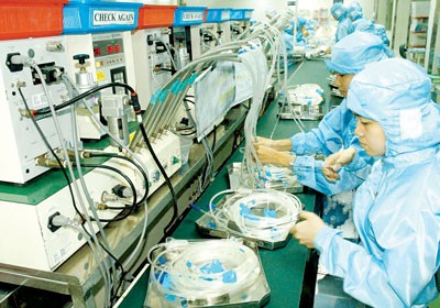 Workers at the Japanese Nikkiso Company in Tan Thuan Export Processing Zone in HCMC (Photo: SGGP) Workers at the Japanese Nikkiso Company in Tan Thuan Export Processing Zone in HCMC (Photo: SGGP)