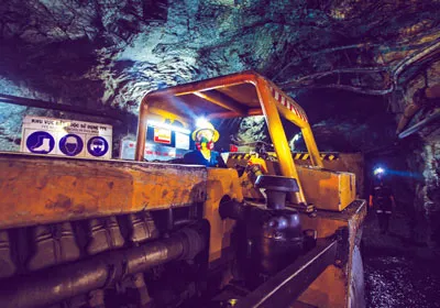 Công nhân hầm mỏ Công ty vàng Phước Sơn (Quảng Nam): An toàn là số 1