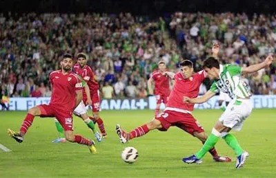 Đấu sớm vòng 31 La Liga (rạng sáng 13-4): Real Betis hòa Sevilla 3 - 3