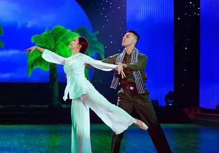 Yến Trang đoạt ngôi Quán quân Bước nhảy hoàn vũ 2013 ảnh 4 Yến Trang đoạt ngôi Quán quân Bước nhảy hoàn vũ 2013 ảnh 4