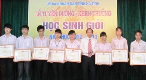 Nationally excellent students of the North-Central Province of Ha Tinh (Website of Ha Tinh Province) Nationally excellent students of the North-Central Province of Ha Tinh (Website of Ha Tinh Province)
