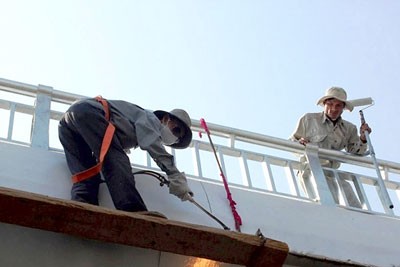 Labor accidents often happen to construction workers who don’t wear protective clothing (Photo: SGGP) Labor accidents often happen to construction workers who don’t wear protective clothing (Photo: SGGP)