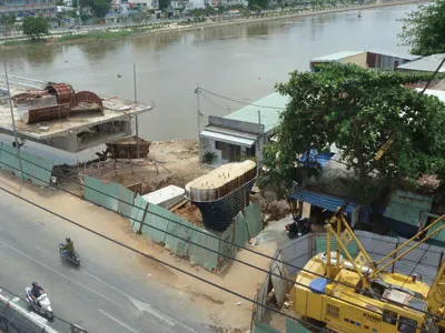 Khốn đốn vì công trình cầu Kinh Thanh Đa