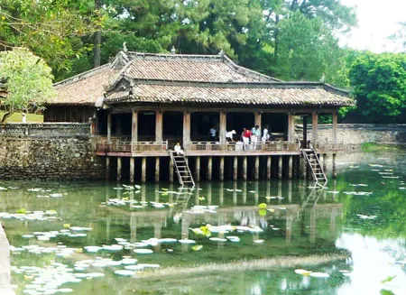 Khởi công trùng tu nhiều công trình tại Lăng Tự Đức (Huế)