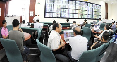 Rumors of arrest of BIDV Chairman badly affected the stock market (Illustrative photo: SGGP) Rumors of arrest of BIDV Chairman badly affected the stock market (Illustrative photo: SGGP)