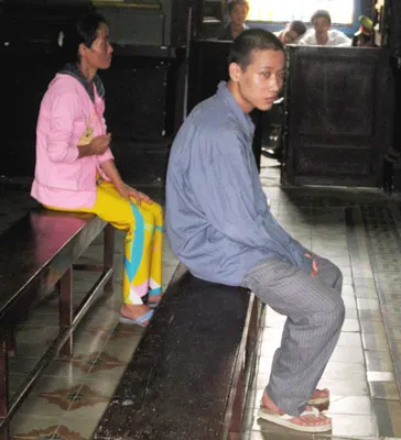 Nghịch tử giết cha lãnh 17 năm tù