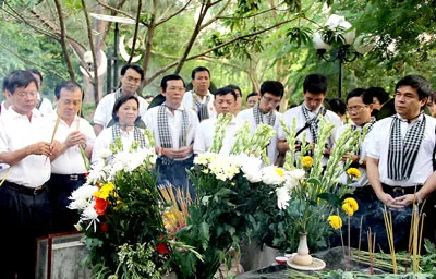 Về thăm Côn Đảo anh hùng