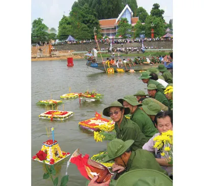 Quảng Trị mùa thả hoa tưởng nhớ