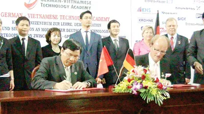 Trường Đại học Công nghiệp Thực phẩm TP Hồ Chí Minh (HUFI): Tiên phong đào tạo nguồn nhân lực chất lượng cao ảnh 3 Trường Đại học Công nghiệp Thực phẩm TP Hồ Chí Minh (HUFI): Tiên phong đào tạo nguồn nhân lực chất lượng cao ảnh 3