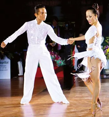 Kiện tướng dance sport Khánh Thi: Giám khảo là làm dâu trăm họ