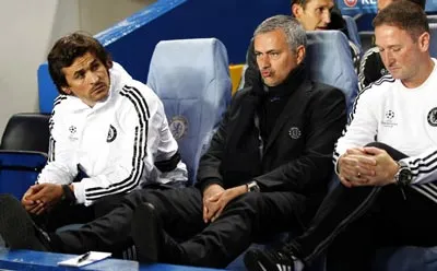 5 ngày thua 2 trận: Mourinho đổ thừa Chelsea “non kém”