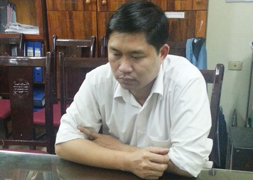 Dr. Nguyen Manh Tuong at police station (Photo; Thanh Nien) Dr. Nguyen Manh Tuong at police station (Photo; Thanh Nien)
