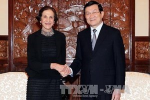 President Truong Tan Sang and Governor of the Australian state of New South Wales Marie Bashir (Source; VNA) President Truong Tan Sang and Governor of the Australian state of New South Wales Marie Bashir (Source; VNA)