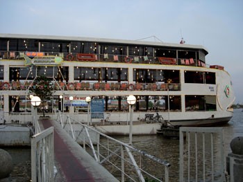 City will build piers for tourism. (Photo: KK) City will build piers for tourism. (Photo: KK)