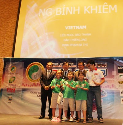 Students of Nguyen Binh Khiem Primary School in HCMC win the Int’l Robotics Competition in the Philippines Students of Nguyen Binh Khiem Primary School in HCMC win the Int’l Robotics Competition in the Philippines