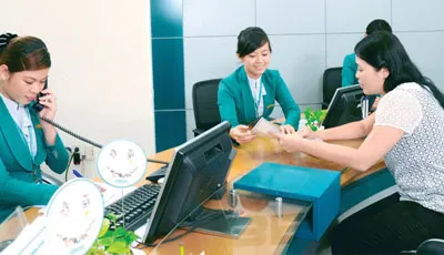 Ngân hàng chạy nước rút cuối năm