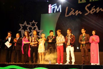 The annual Lan Song Xanh (Green Wave) Music Awards (Photo:SGGP)