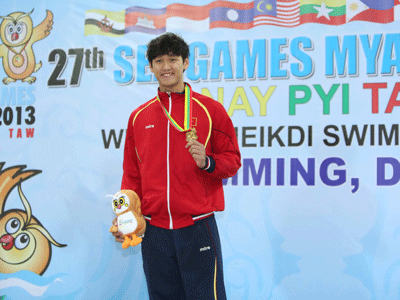 Athlete Quy Phuoc wins in the men’s 200 meters freestyle swimming (Photo:SGGP)