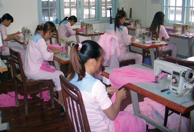 Bài 2: Ranh giới mong manh