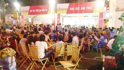 Khu vực thưởng thức bia miễn phí Khu vực thưởng thức bia miễn phí