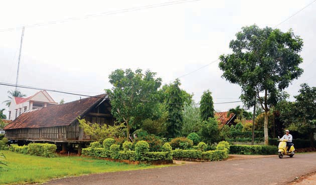 A longhouse in Ako D'hong Village. (Photo: SGGP) A longhouse in Ako D'hong Village. (Photo: SGGP)