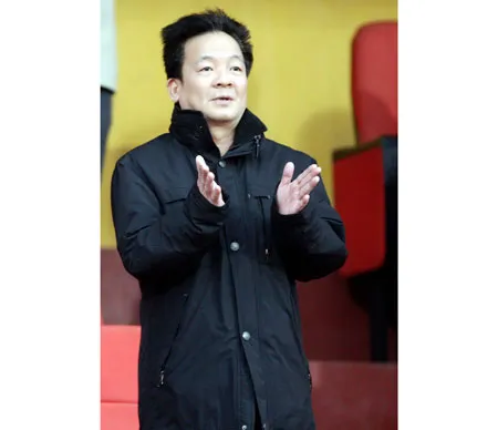 Bầu Hiển được “xem như” đang có 3 đội bóng tại V-League 2014. Ảnh: M.Hoàng Bầu Hiển được “xem như” đang có 3 đội bóng tại V-League 2014. Ảnh: M.Hoàng