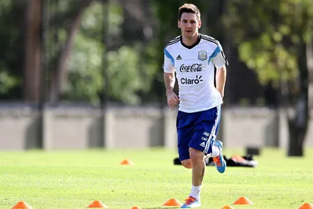 Lionel Messi đã trở lại Barcelona Lionel Messi đã trở lại Barcelona