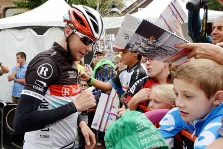 Chris Horner là một cái tên vẫn được khán giả quan tâm. Chris Horner là một cái tên vẫn được khán giả quan tâm.