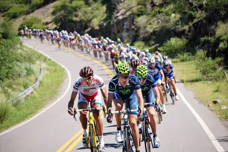 Quang cảnh một chặng đua thuộc Tour de San Luis trong quá khứ. Quang cảnh một chặng đua thuộc Tour de San Luis trong quá khứ.