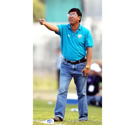 HLV Nhan Thiện Nhân. Ảnh: D.P HLV Nhan Thiện Nhân. Ảnh: D.P