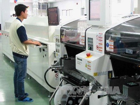 Viet Nam will focus on attracting eco-friendly foreign direct investment (FDI) projects that are high-tech and consume low natural resources and energy.— Photo baodongnai Viet Nam will focus on attracting eco-friendly foreign direct investment (FDI) projects that are high-tech and consume low natural resources and energy.— Photo baodongnai