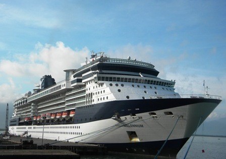 The Celebrity Millennium Cruise Ship (Photo: ThuaThienHueOnline) The Celebrity Millennium Cruise Ship (Photo: ThuaThienHueOnline)